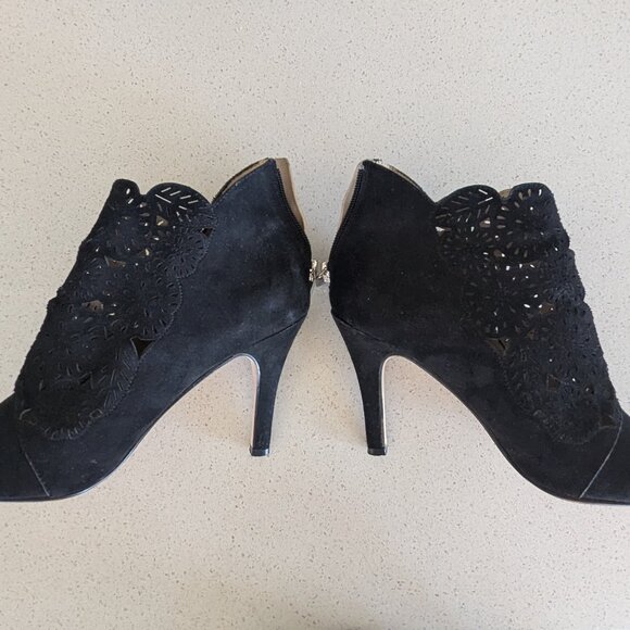 Black Adrienne Vittadini open toe leather booties EUC - Picture 3 of 4